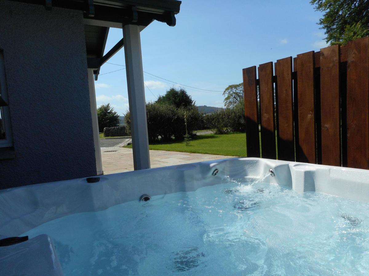 Chauffeur'S Cottage With Hot Tub Cray  Esterno foto